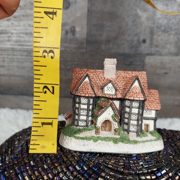 Shirehall 1985 by David Winter - Picture 8 of 8